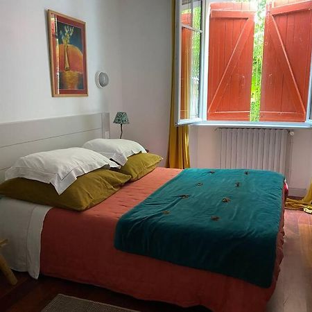Appartement En Rez De Jardin シブール エクステリア 写真